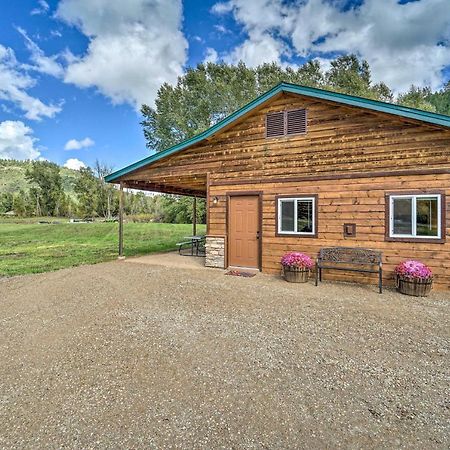 Serene Dolores Cabin With Patio And River Access! Buitenkant foto