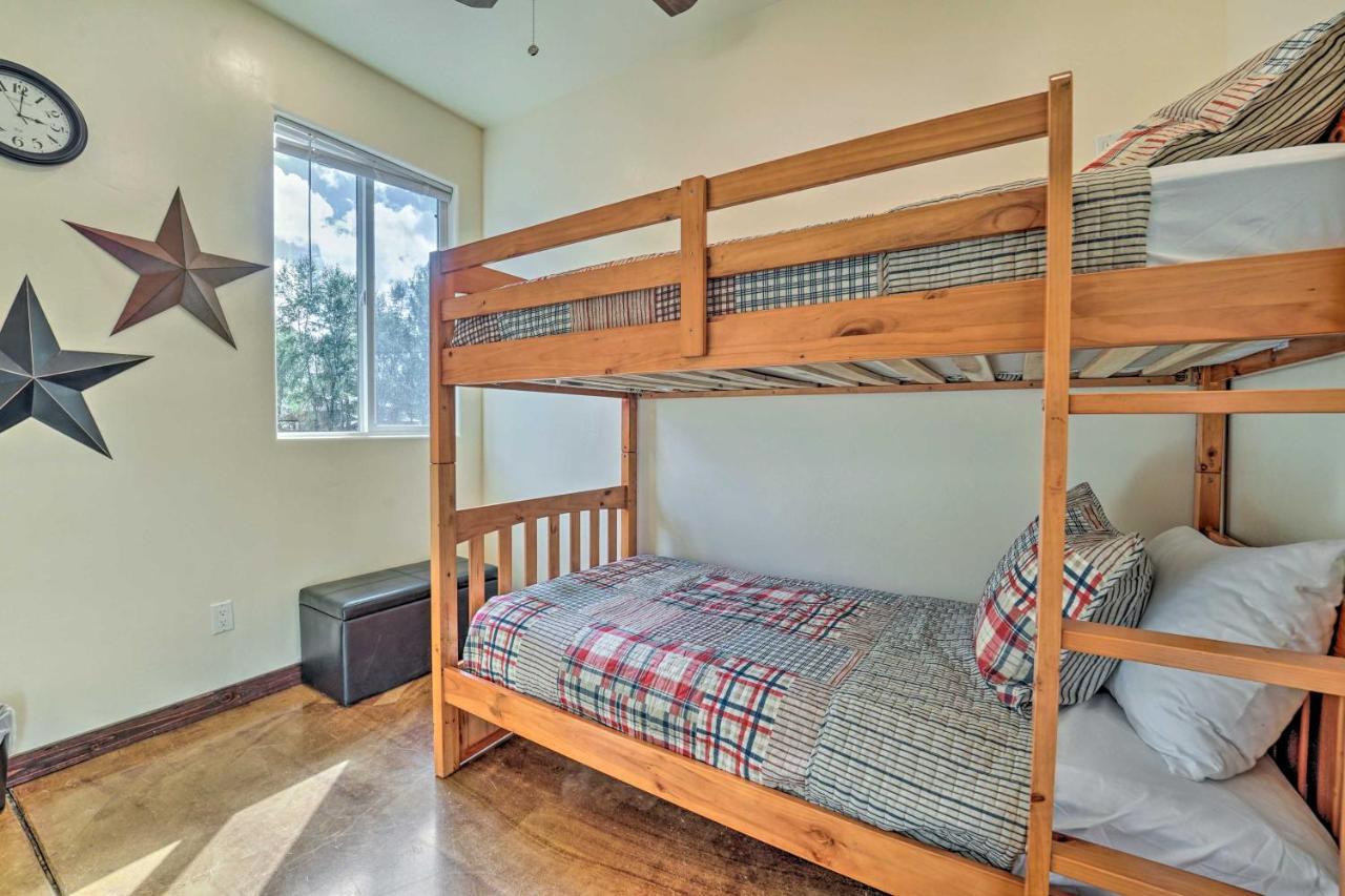 Serene Dolores Cabin With Patio And River Access! Buitenkant foto